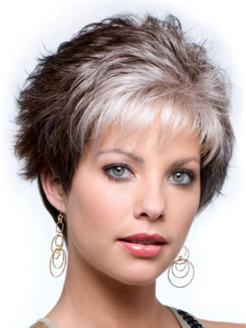 Fashionable Wavy Cropped Synthetic Grey Wigs