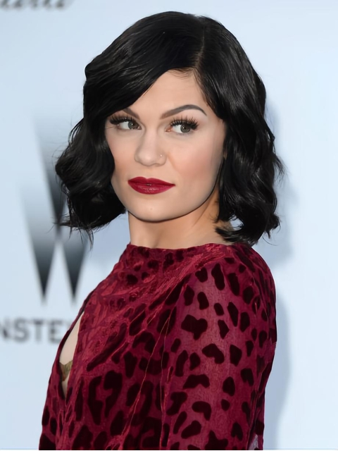 Gorgeous Black Wavy Chin Length Jessie J Wigs