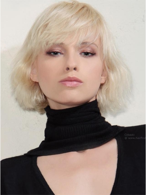 Young Fashion Platinum Blonde Soft Elegent Wavy Chin Length Capless Wigs