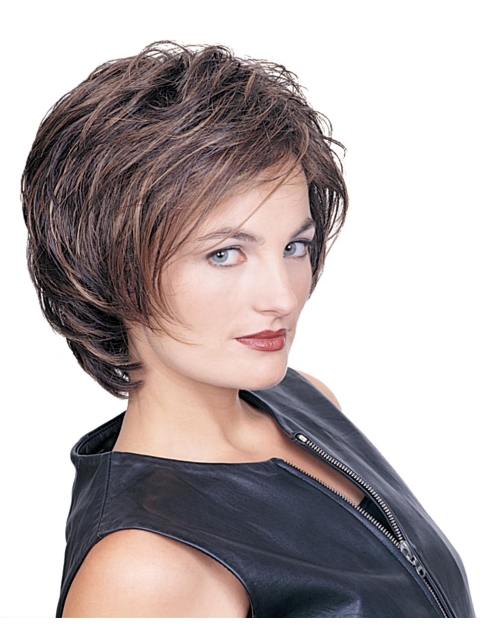 Brown Good Layered Wavy Short Wigs