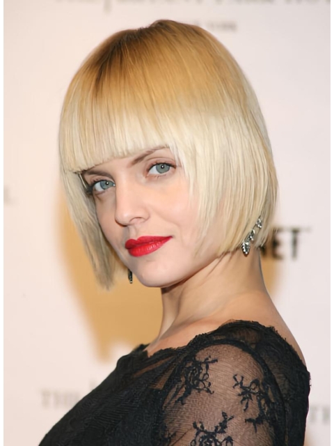 Great Straight Bobs Blonde Short Wigs