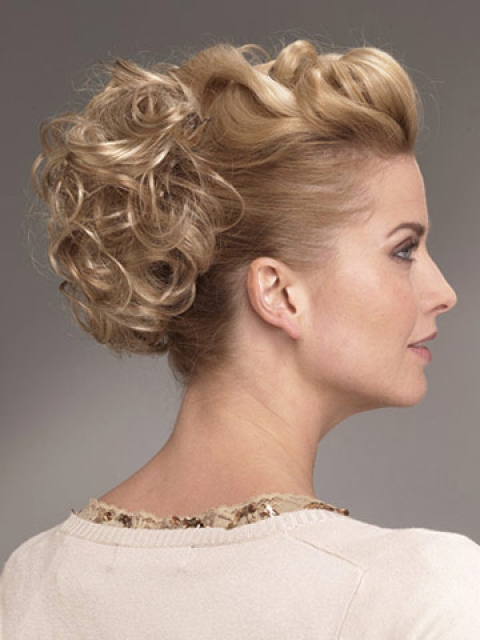 Tempting Blonde Curly Short Clip in Hairpieces