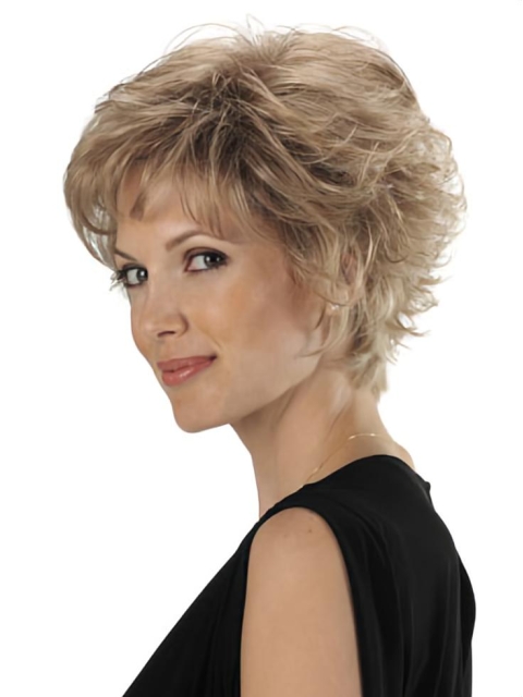 Impressive Blonde Wavy Short Classic Synthetic Women Wigs